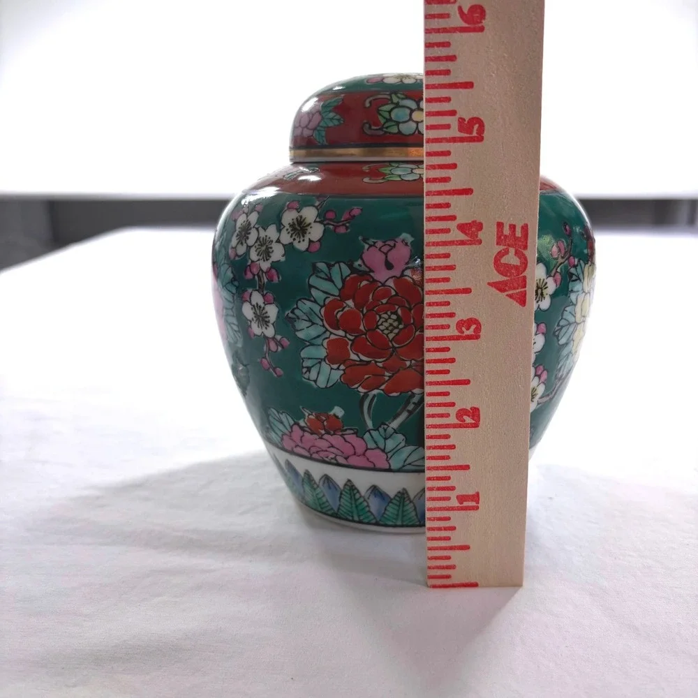 Vintage 1960's Japanese Gold Imari Hand Painted Porcelain Ginger Jar Jade Floral